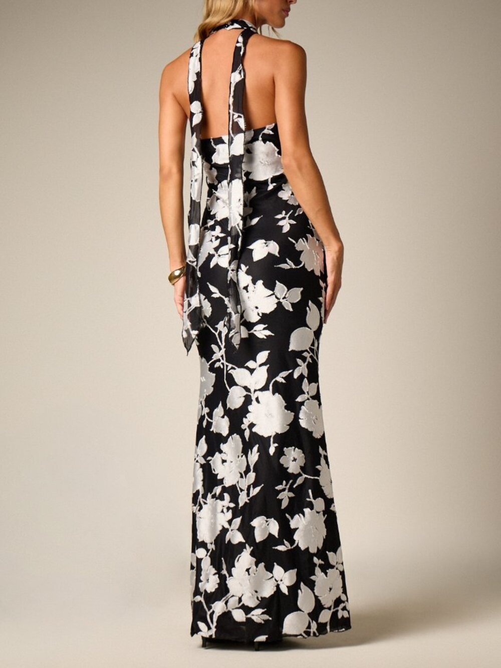 Multicolor Elegant Women's Floral Jacquard Halter Neck Maxi Dress - Picture 2 of 5